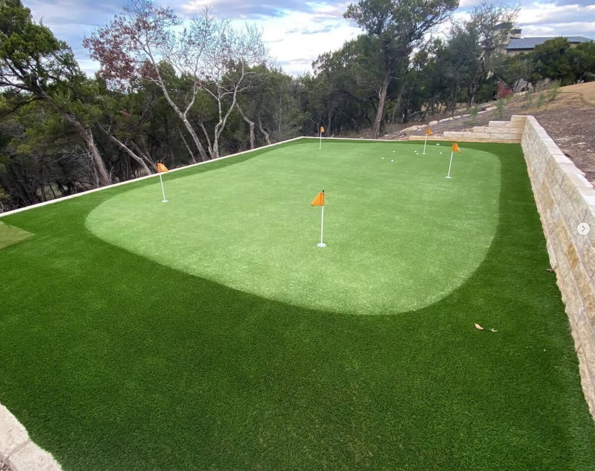 Backyard Putting Greens installation in the Portland, OR area